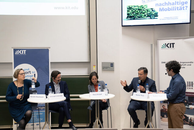 Read more about the article Frühlingsakademie Nachhaltigkeit 2024 – Podiumsdiskussion